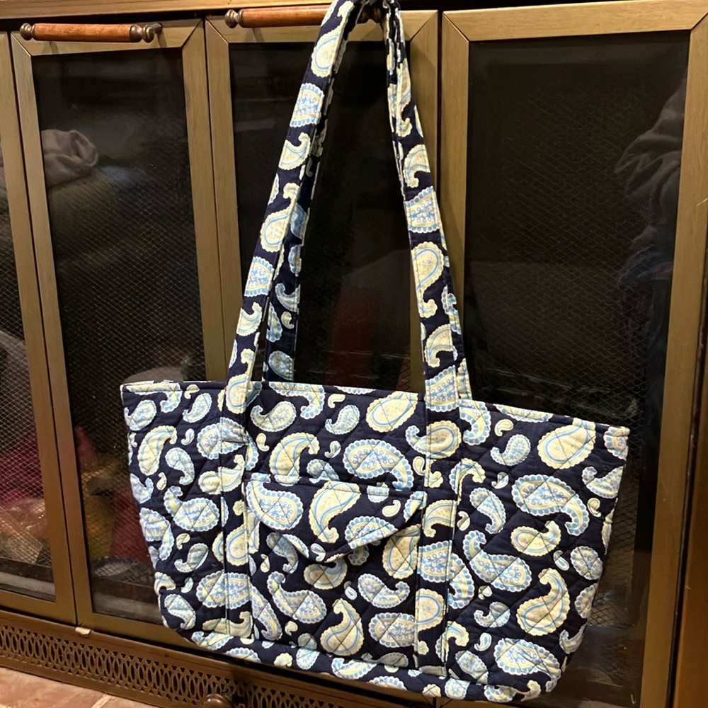 EUC Kate & Sara navy & green paisley shoulder purse